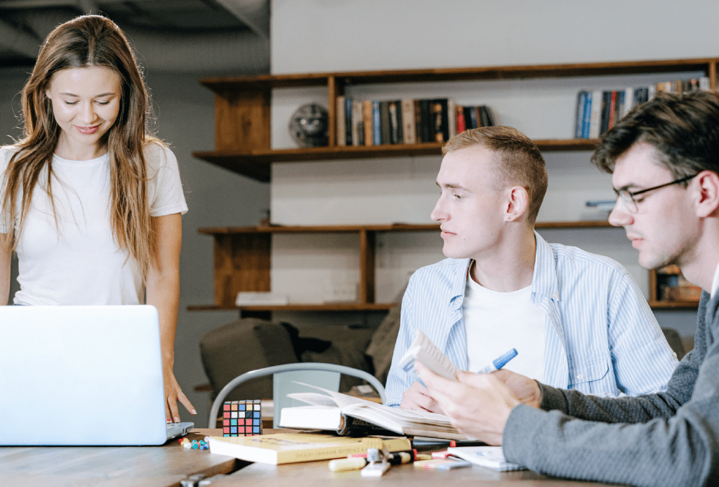 Woman leading enterprise cloud security meeting